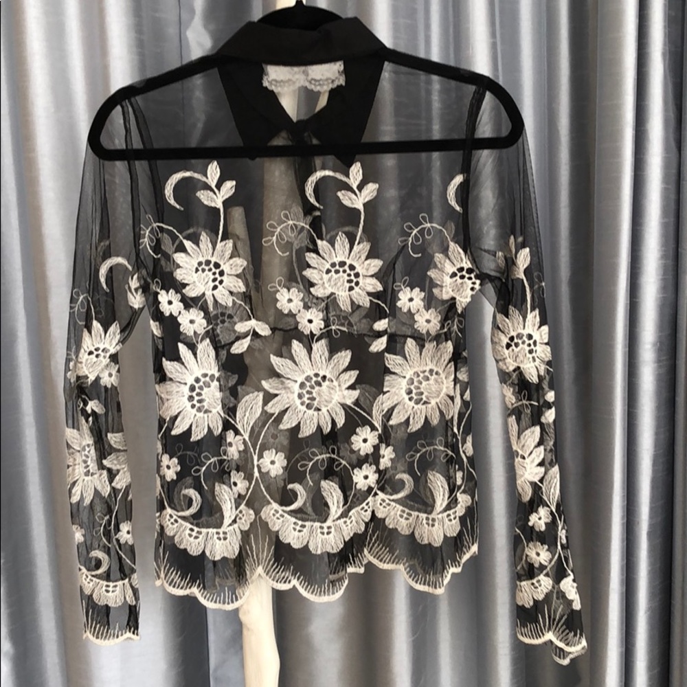 Jeff Gallano Black sheer w/lace floral design - Picture 4 of 8